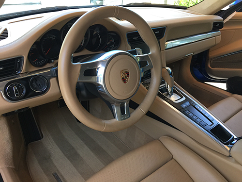 DETAILING INTERIOR – Carrera Detail